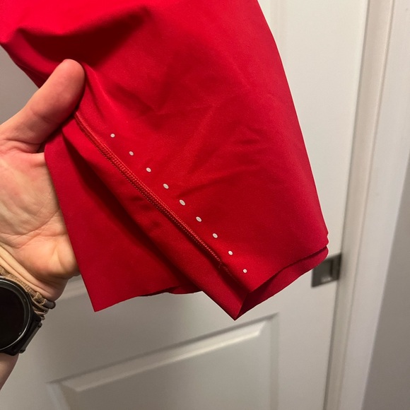 Sleek Weightless Red High-Waisted Leggings - Lululemon - 25” - Picture 4 of 7